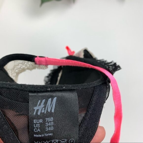 H  & M Black Lace Bra - Picture 5 of 7